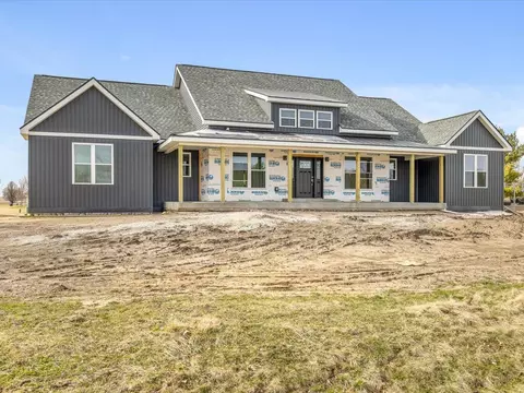 13150 Newbury Ln, Caledonia, IL 61011
