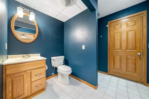 Bath - 5115 E Hamlet Cir, Byron, IL 61010 photo 3 of 4