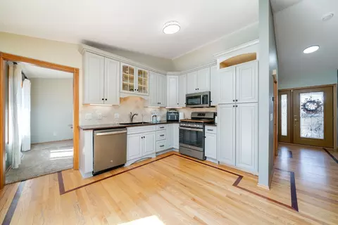 Kitchen - 5115 E Hamlet Cir, Byron, IL 61010 photo 2 of 5