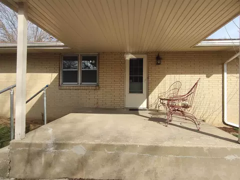 116 N Vale Ave, Rockford, IL 61107 photo 9