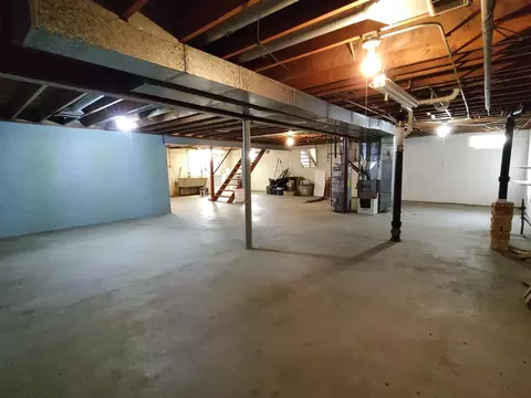 116 N Vale Ave, Rockford, IL 61107 photo 37