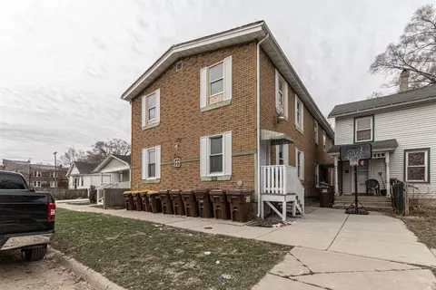 1235 S Court St, Rockford, IL 61102