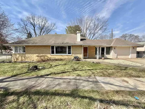 1615 26th St, Rockford, IL 61108
