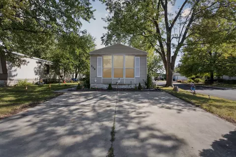 579 Park Ave, Belvidere, IL 61008