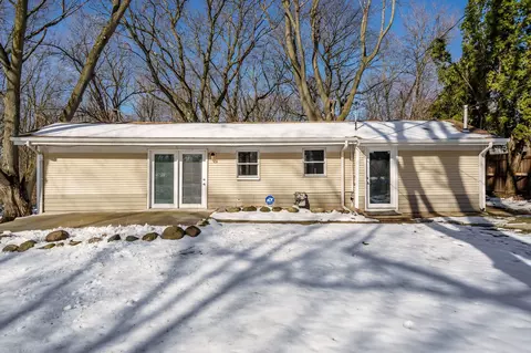 1764 Leonard Rd, Rockford, IL 61109