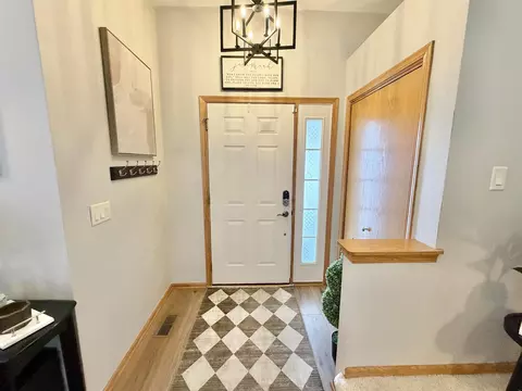 9102 Riverview Trl, Roscoe, IL 61073 photo 27