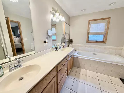 9102 Riverview Trl, Roscoe, IL 61073 photo 19