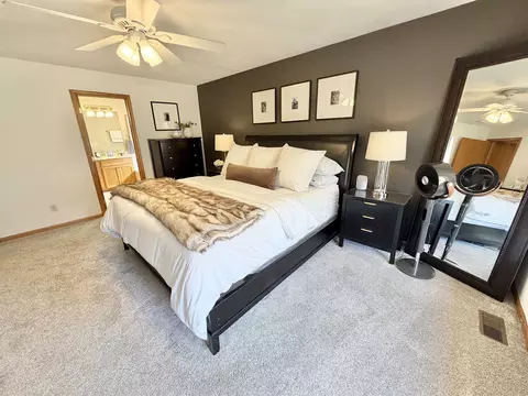 9102 Riverview Trl, Roscoe, IL 61073 photo 17