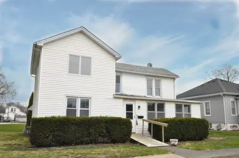 112 W Chippewa St, Dwight, IL 60420