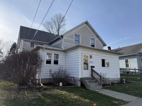 436 N Apple Ave, Freeport, IL 61032