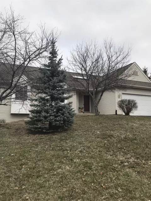 3734 Harwood Ln, Rockford, IL 61114