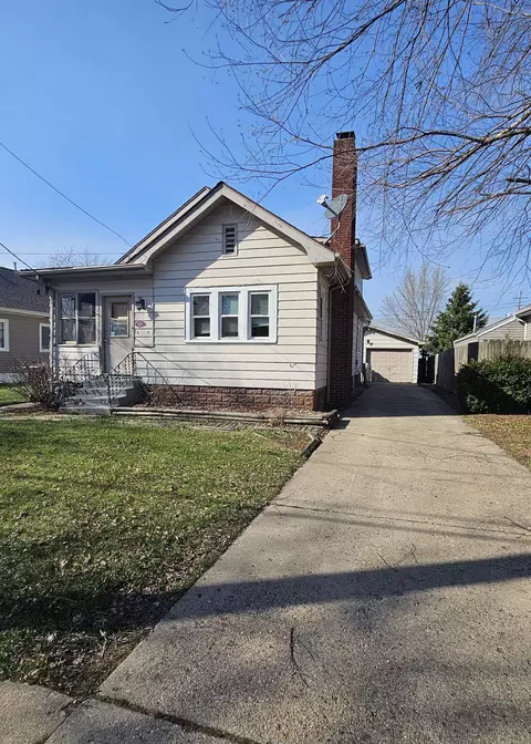 915 Van Wie, Rockford, IL 61103