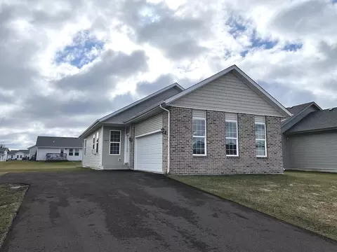 7447 Silo St, Machesney Park, IL 61115
