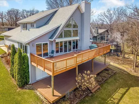 4 Lake Summerset Rd, Lake Summerset, IL 61019