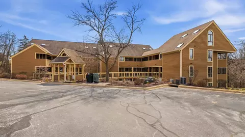 c11 Long Bay Point Drive, Galena, IL 61036