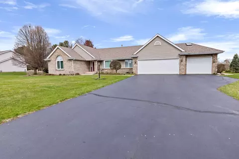 144 Glen Abbey Dr, Rockford, IL 61107