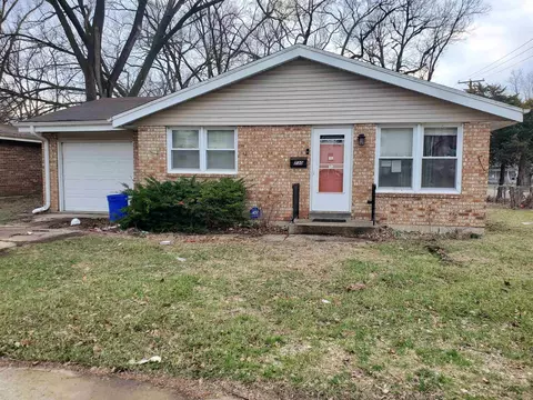730 Woodlawn Ave, Rockford, IL 61103