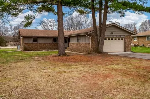 6435 Columbine Blvd, Rockford, IL 61108