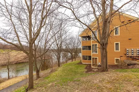 a7 Long Bay Point Drive, Galena, IL 61036