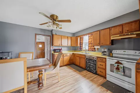 2008 E 6th St, Sterling, IL 61081 photo 6