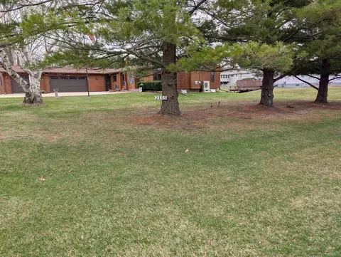 2155 Oriole Dr, Freeport, IL 61032 photo 27