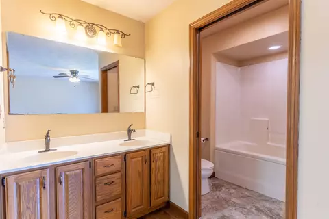Bath - 151 N Fox Run Ln, Byron, IL 61010 photo 1 of 5