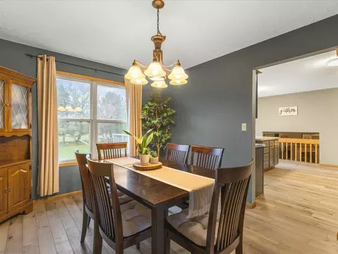 Dining - 6609 Sawmill Dr, Roscoe, IL 61073 photo 2 of 2