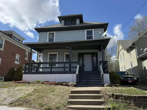 928 North Ave, Rockford, IL 61103