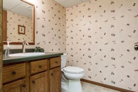 11548 Chatt Ct, Roscoe, IL 61073 photo 44