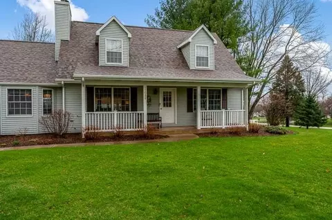 11548 Chatt Ct, Roscoe, IL 61073 photo 2