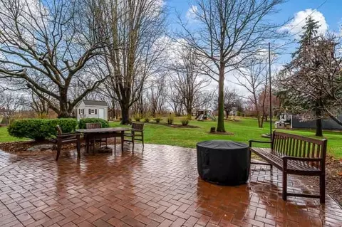 11548 Chatt Ct, Roscoe, IL 61073 photo 54