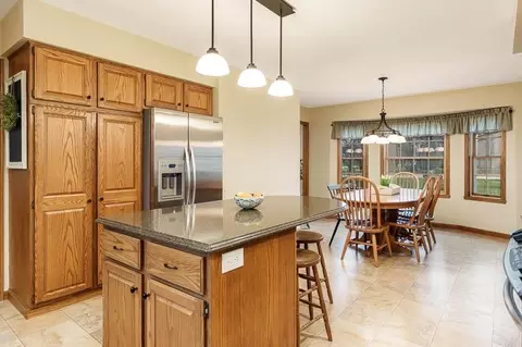 11548 Chatt Ct, Roscoe, IL 61073 photo 14