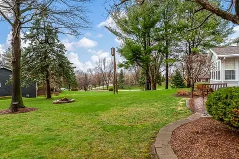 11548 Chatt Ct, Roscoe, IL 61073 photo 56