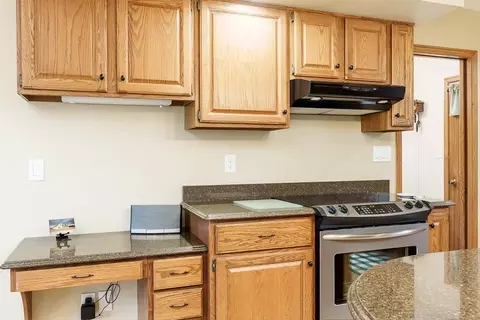11548 Chatt Ct, Roscoe, IL 61073 photo 18