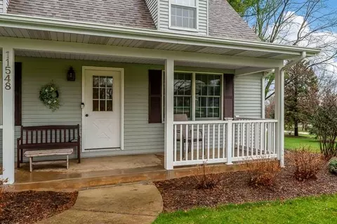 11548 Chatt Ct, Roscoe, IL 61073 photo 59