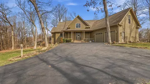 3 Vista Ridge Dr, Galena, IL 61036