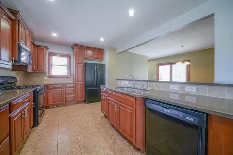 Kitchen - 711 Taylor St, Pecatonica, IL 61063 photo 3 of 4