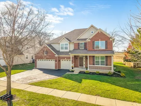 Exterior - 342 Comstock Dr, Elgin, IL 60124 photo 2 of 11
