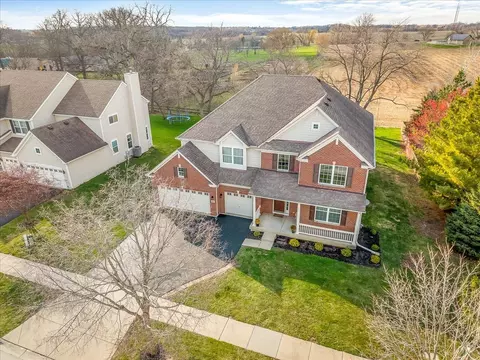 View/Area - 342 Comstock Dr, Elgin, IL 60124 photo 2 of 6