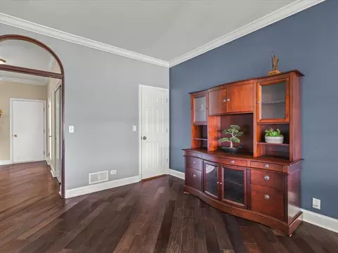 Entry Way - 342 Comstock Dr, Elgin, IL 60124 photo 5 of 9