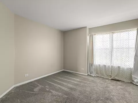Bedroom - 342 Comstock Dr, Elgin, IL 60124 photo 2 of 7