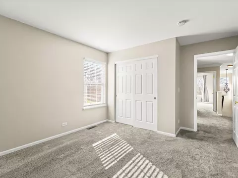 Bedroom - 342 Comstock Dr, Elgin, IL 60124 photo 5 of 7