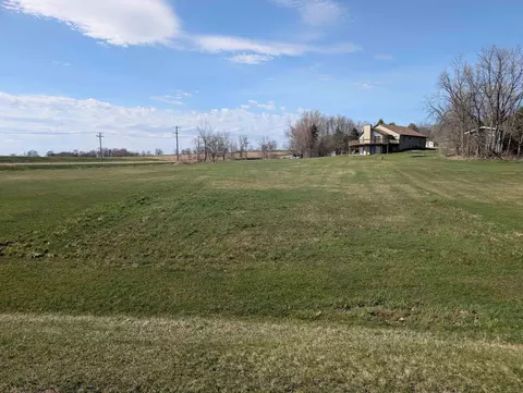 258 Lake Summerset Rd, Lake Summerset, IL 61019