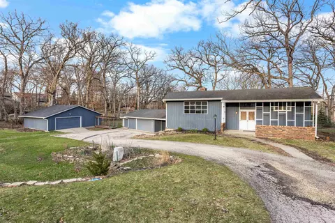 5403 Mcfarland Rd, Loves Park, IL 61111