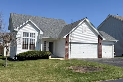 3008 Hamlin Dr, Machesney Park, IL 61115