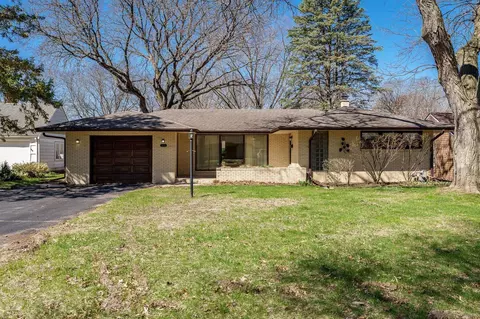 3432 N Court St, Rockford, IL 61103