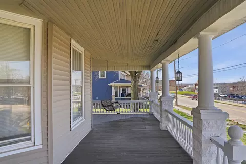 Exterior - 324 E 2nd St, Dixon, IL 61021 photo 5 of 8
