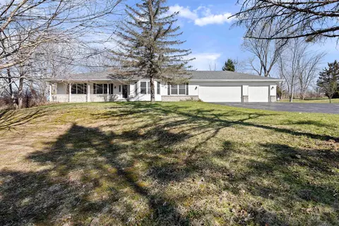 6859 Fitzgerald Rd, Rockford, IL 61102
