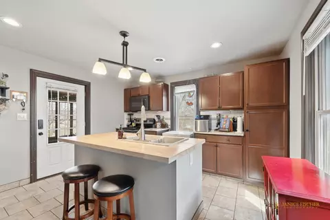 Kitchen - 2522 E State St, Rockford, IL 61107 photo 2 of 2