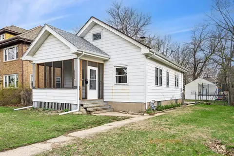 2119 Douglas St, Rockford, IL 61103